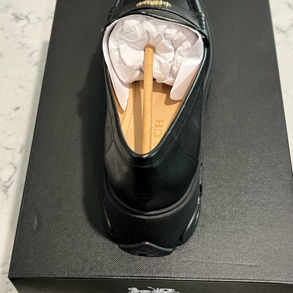 Coach Ruthie Loafer - Picture 2 of 10